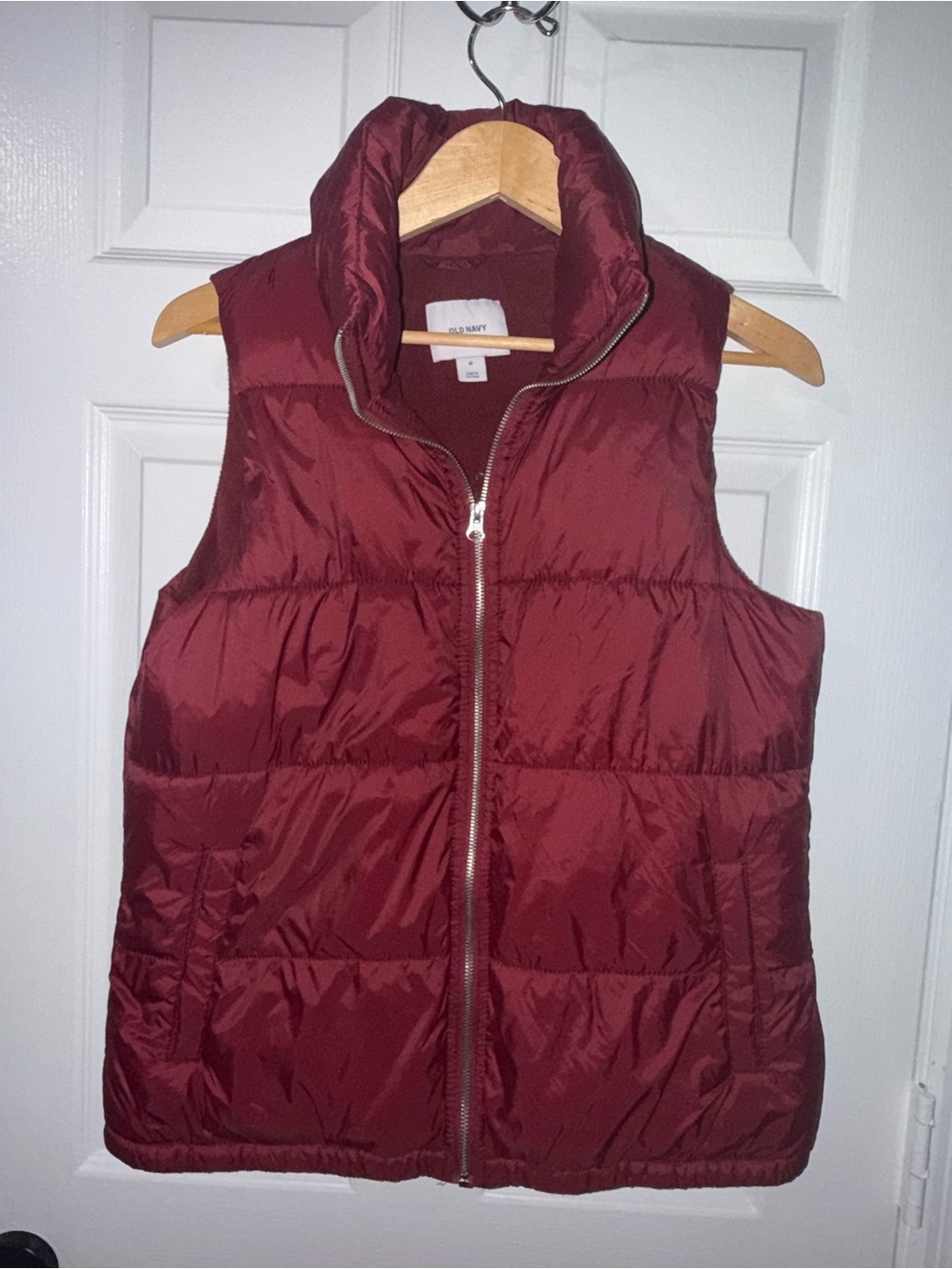 Old Navy Women’s Medium Burgundy Fleece Lined Puffer Vest Full Zip Maroon - Picture 4 of 6